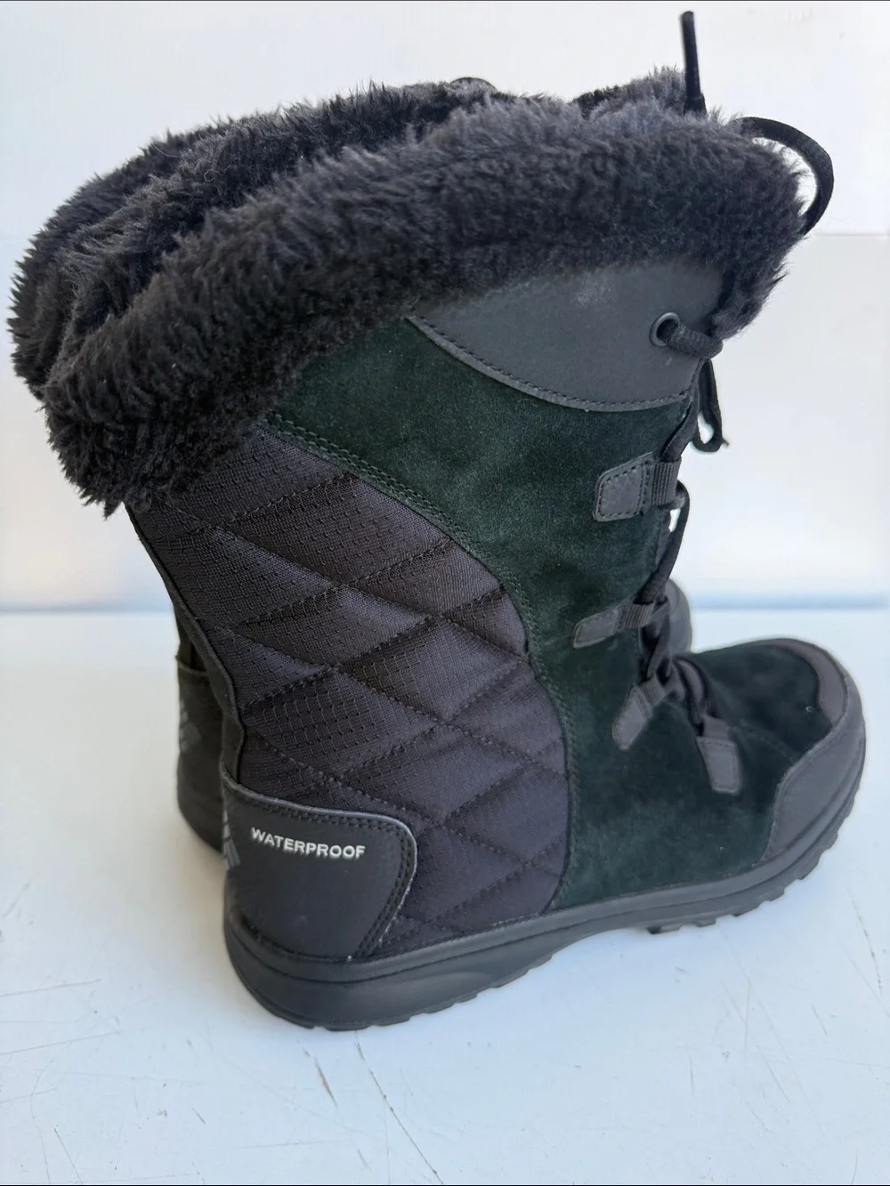Columbia Women's Ice Maiden II Snow Boots Size 10 Black Winter Cold Weather